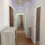 House, 300 M Dal Mare, アパート