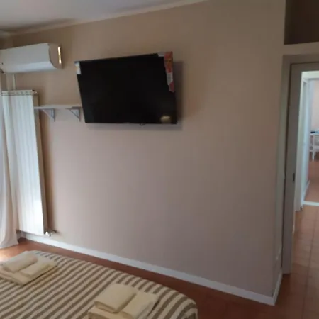 House, 300 M Dal Mare, Apartment Marina di Massa